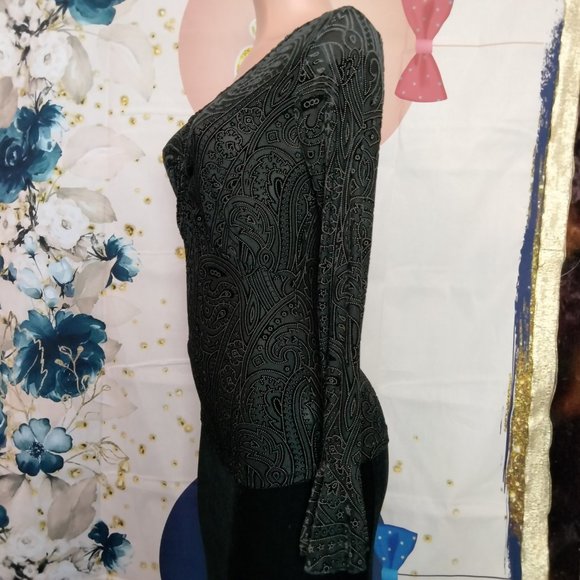 Olivia Paige top Black Burnout Bell sleeves size S - Picture 3 of 10